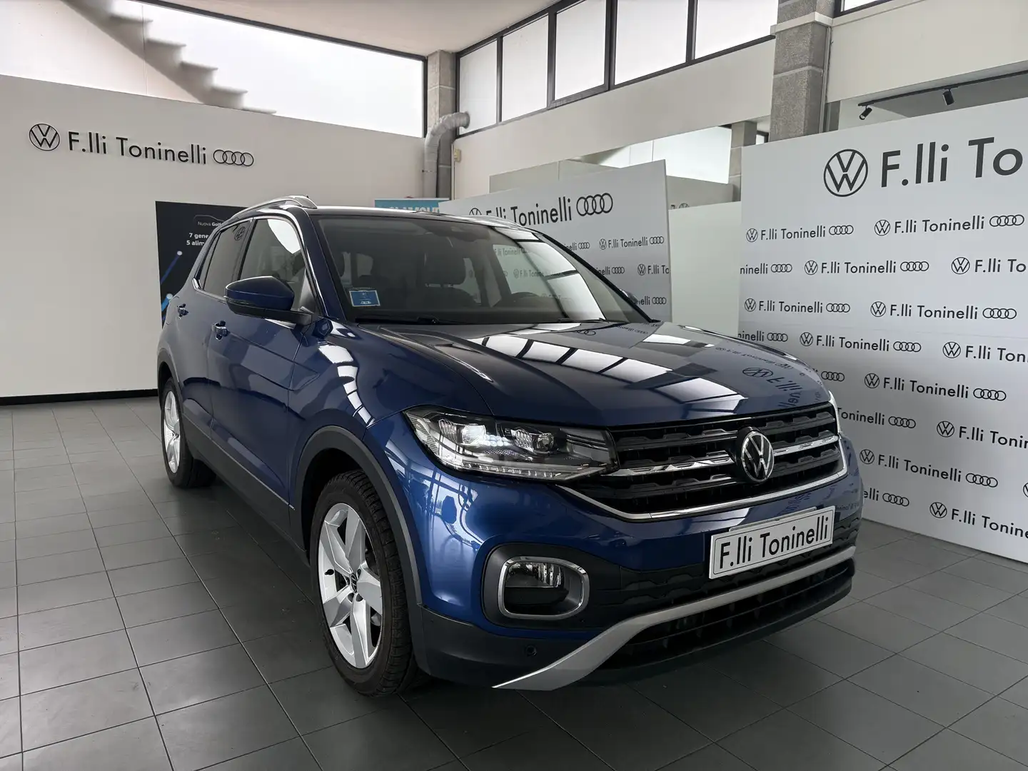 Volkswagen T-Cross 1.0 tsi Advanced 110cv Bleu - 1