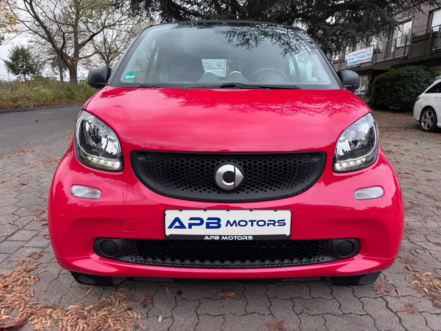 smart forTwo 52kW KLIMA NAVI TOUCHSCREEN BLUETOOTH PDC Schwarz - 2