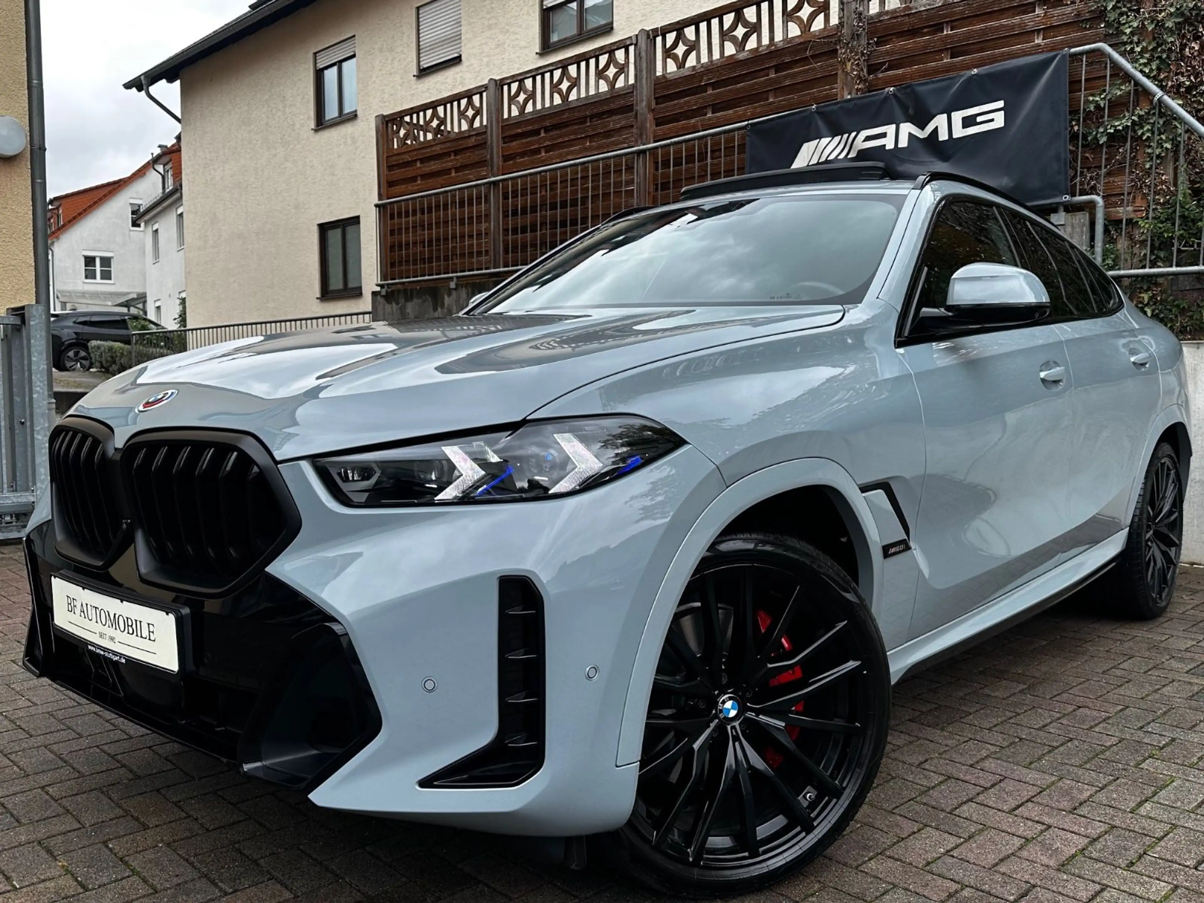 BMW X6 xDr30d M Sport PANO-SKY*B&W*2Achs*Massag*360°