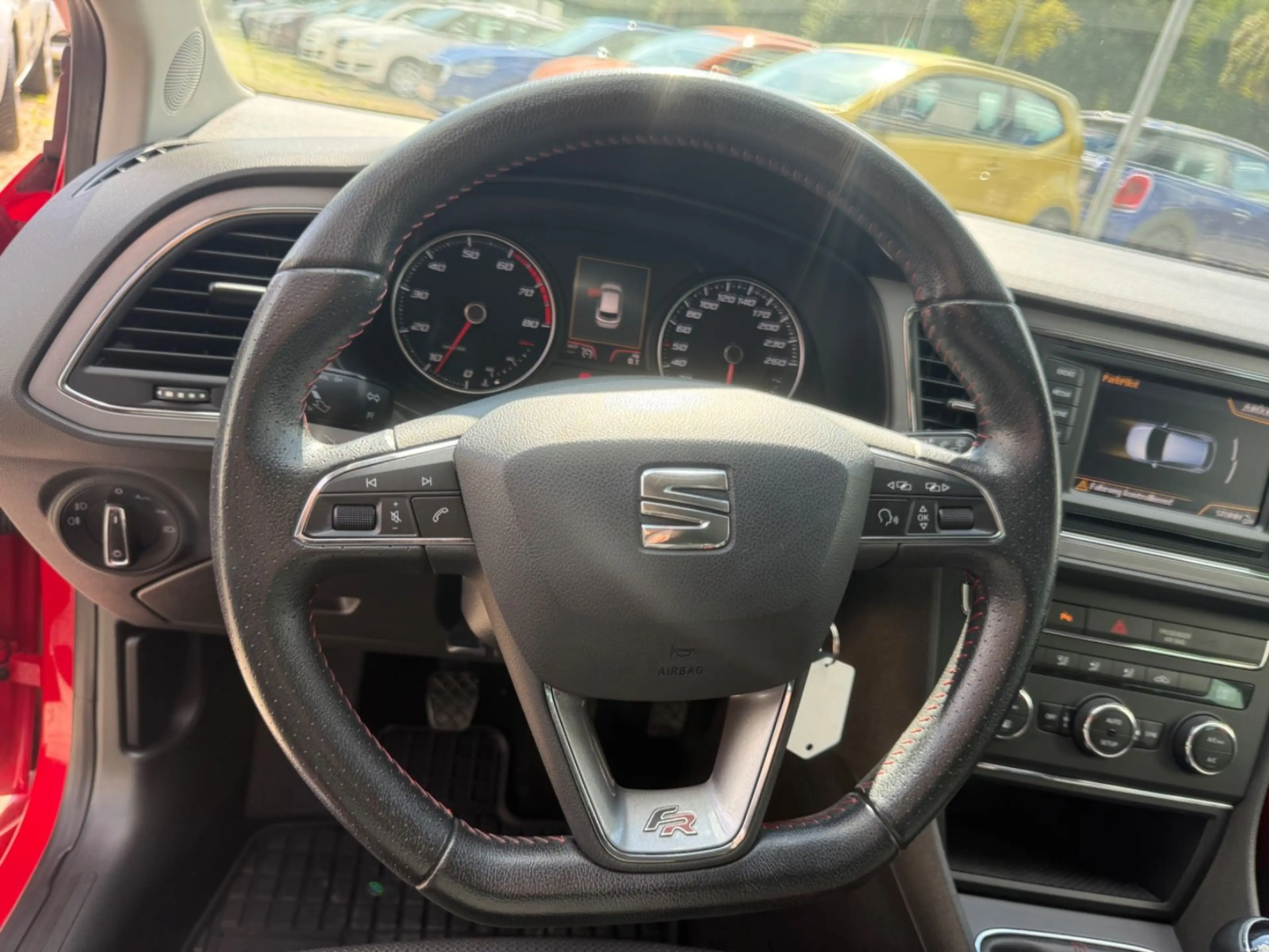 SEAT Leon FR*NAVI*TEMPOMAT*PDC*GJREIFEN*SCHECKHEFT — photo 13