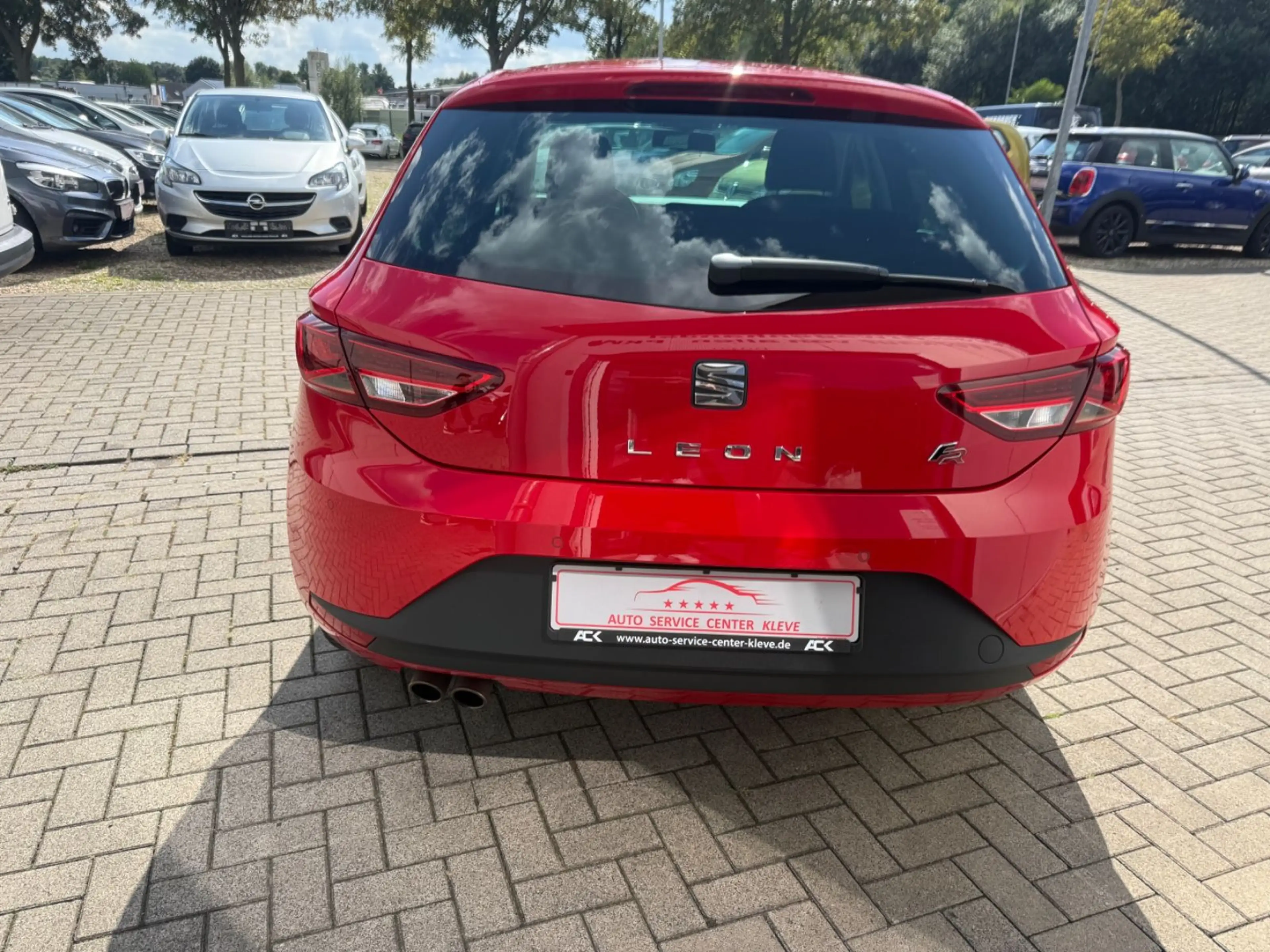 SEAT Leon FR*NAVI*TEMPOMAT*PDC*GJREIFEN*SCHECKHEFT — photo 6