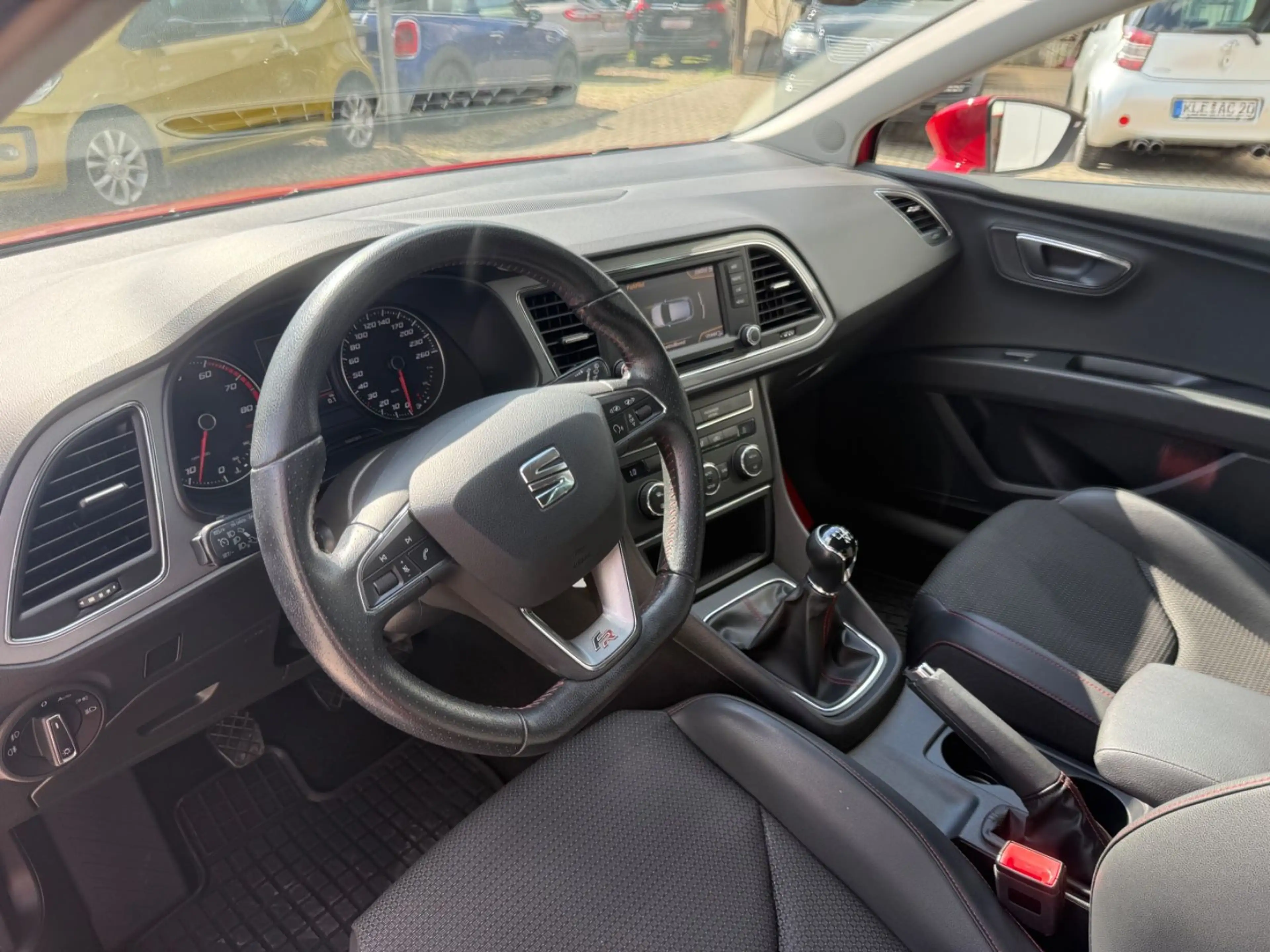 SEAT Leon FR*NAVI*TEMPOMAT*PDC*GJREIFEN*SCHECKHEFT — photo 12