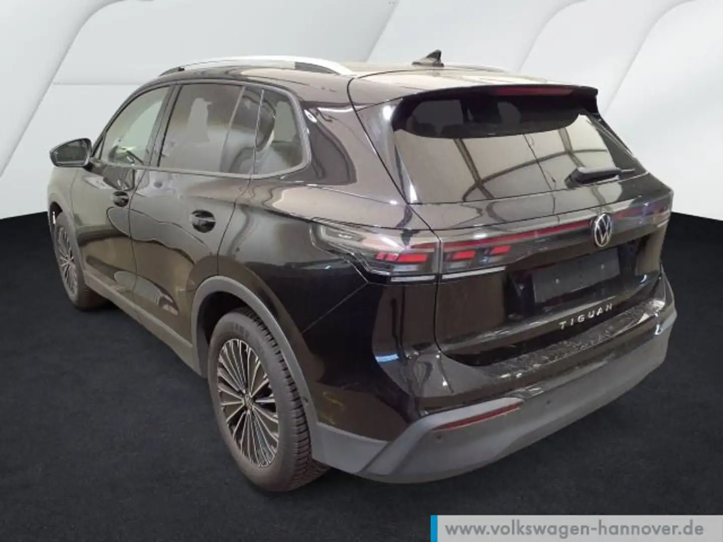 Volkswagen Tiguan 2.0 TDI DSG Life Navi AHK LED ACC DigCock Noir - 2
