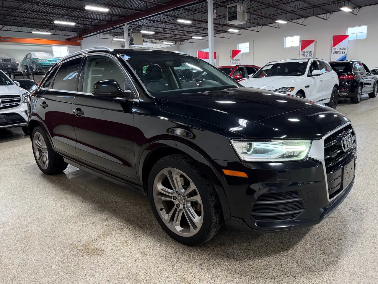 Audi Q3 снимка Audi Q3