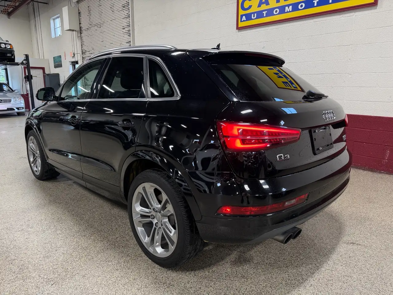 Audi Q3 снимка Audi Q3
