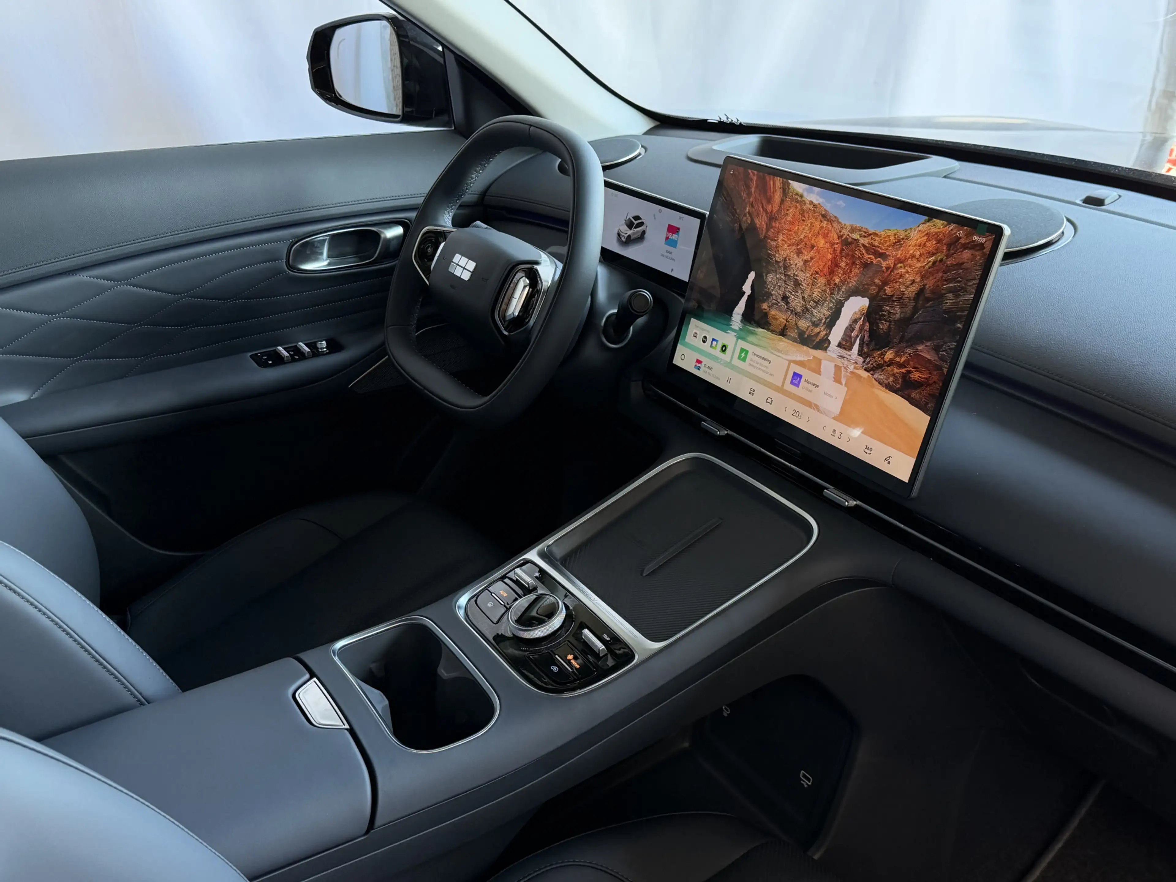 Geely Starray EM-i MAX+ PHEV LONG RANGE | 29,8 kWh ACCU | 136 KM WLTP — photo 35