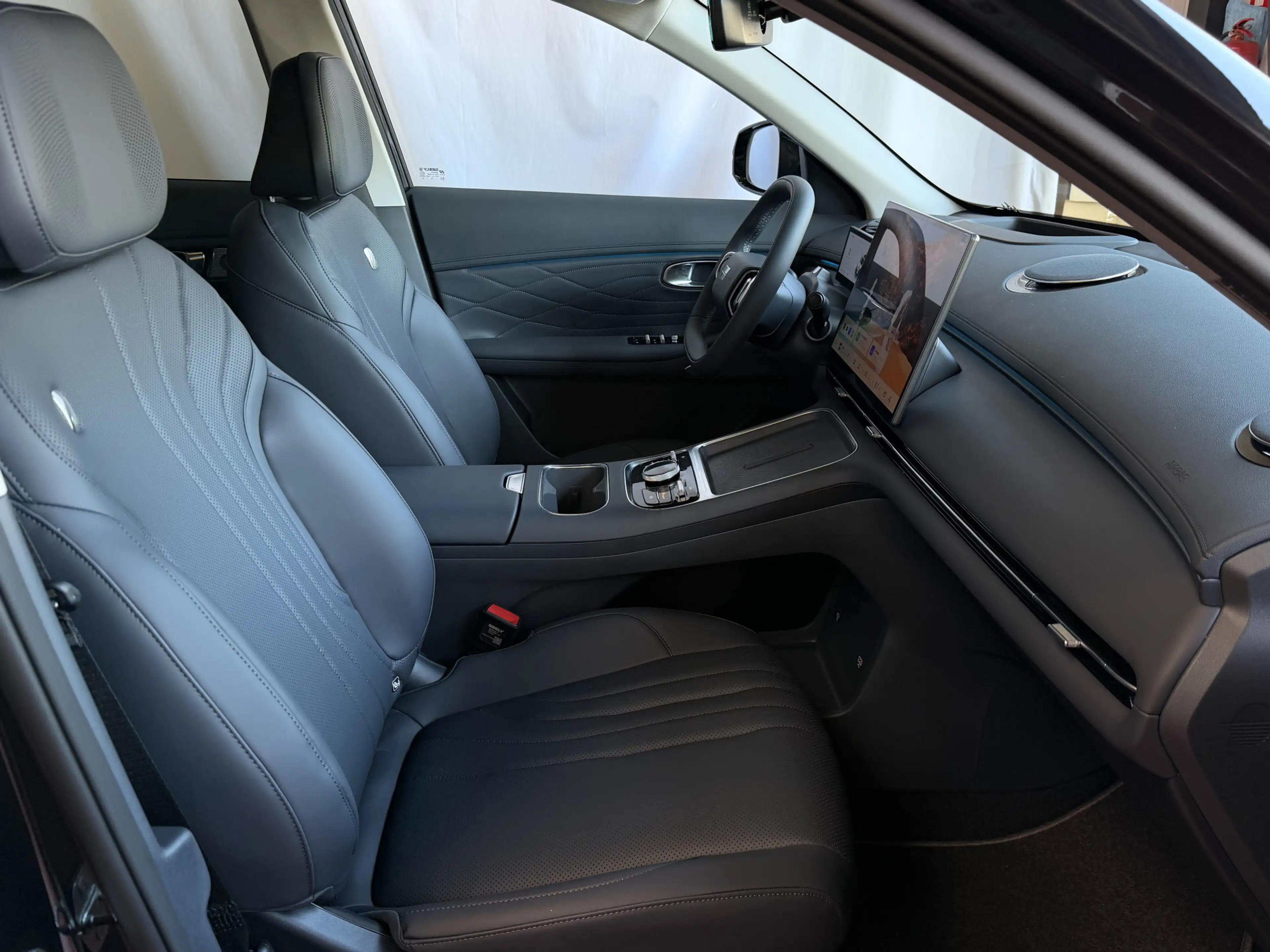 Geely Starray EM-i MAX+ PHEV LONG RANGE | 29,8 kWh ACCU | 136 KM WLTP — photo 34