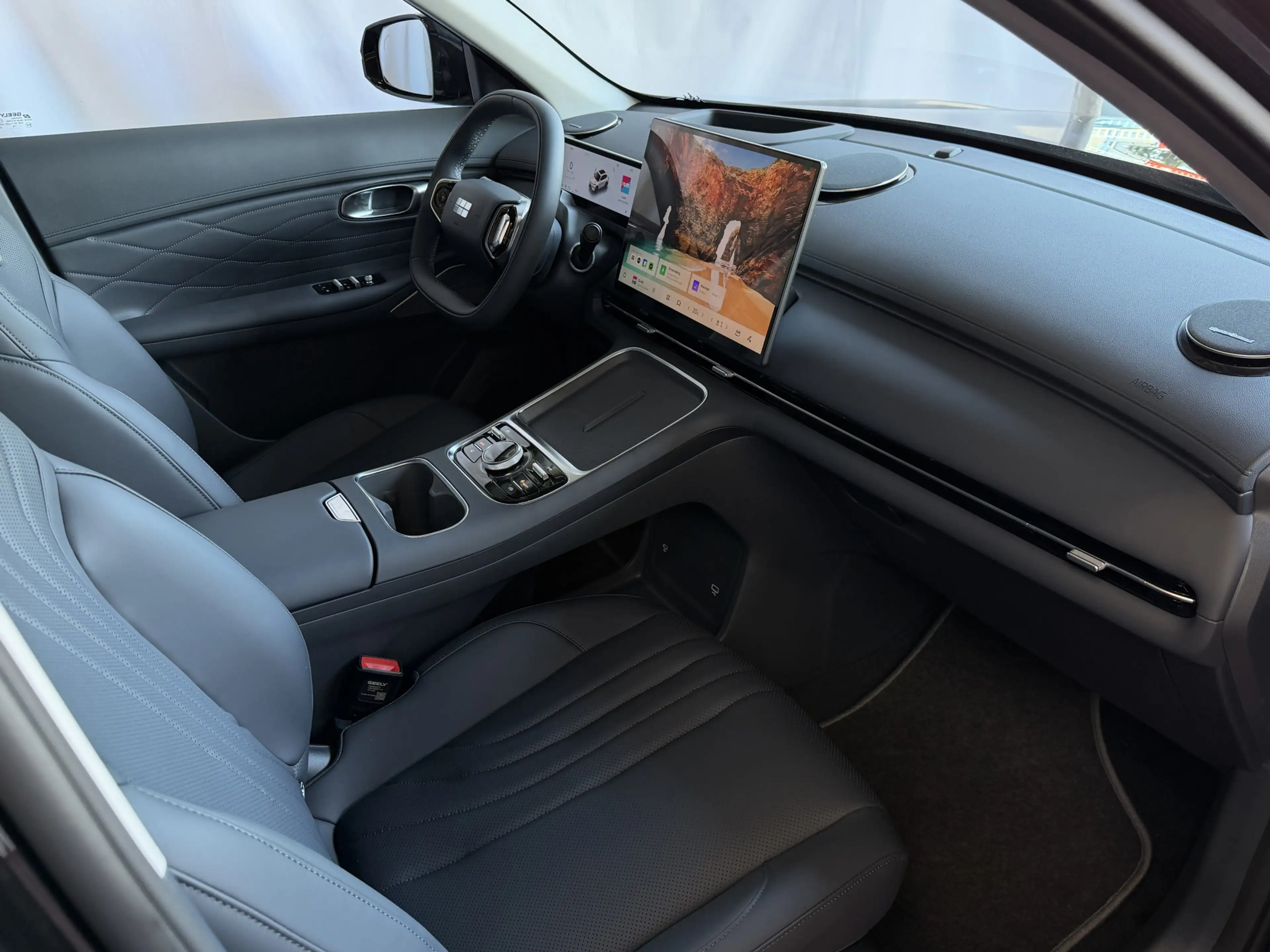 Geely Starray EM-i MAX+ PHEV LONG RANGE | 29,8 kWh ACCU | 136 KM WLTP — photo 32
