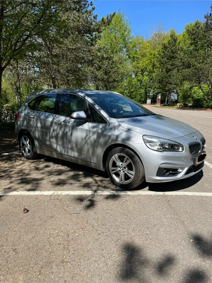 BMW 220