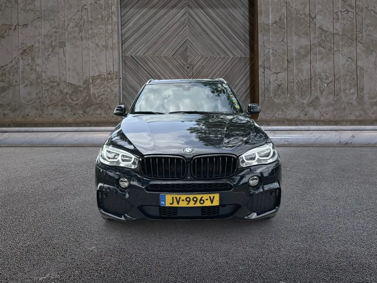 BMW X5 xDrive30d High Executive M sport pakket Zwart - 2