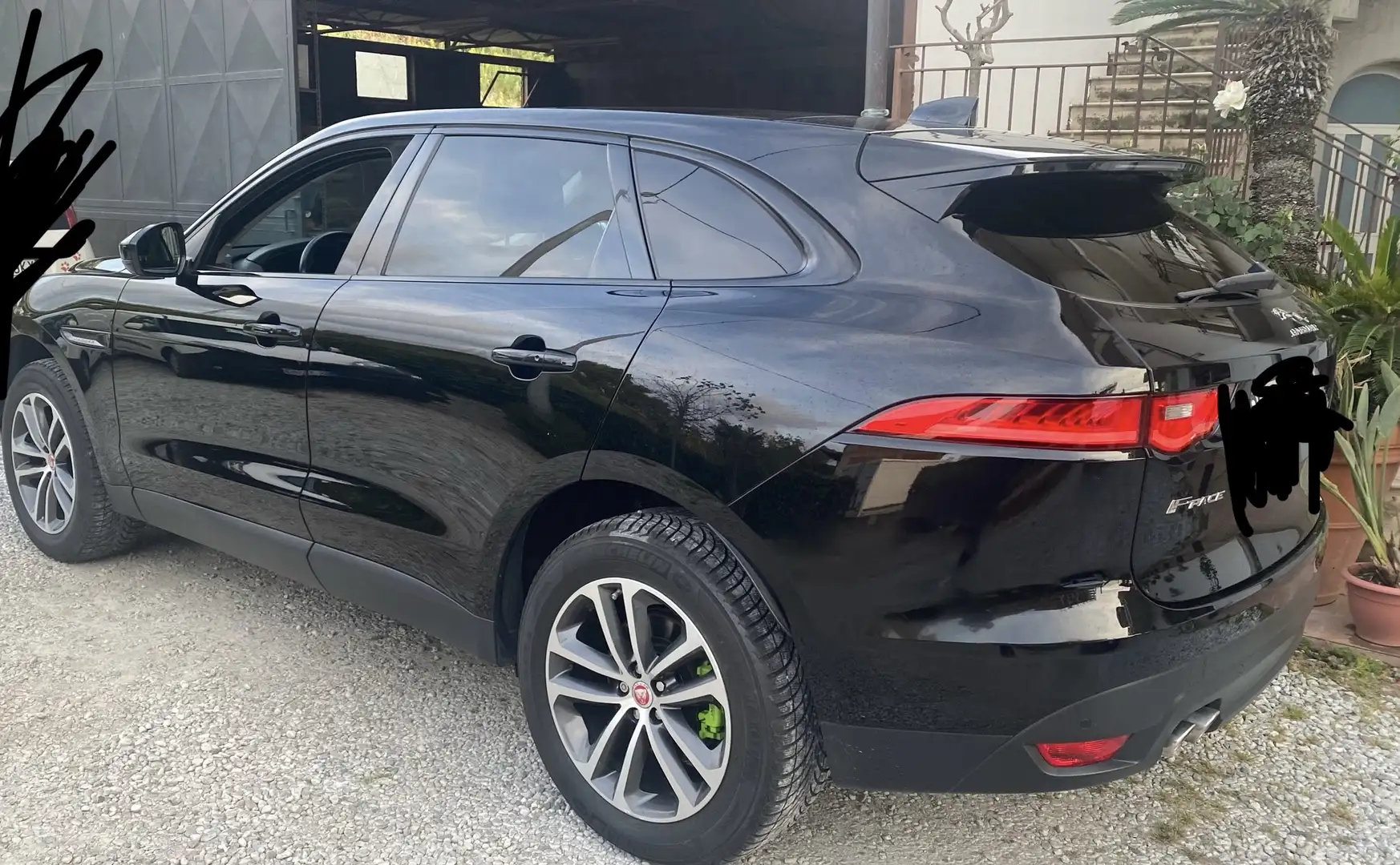Jaguar F-Pace 2.0d Prestige awd 180cv - 2