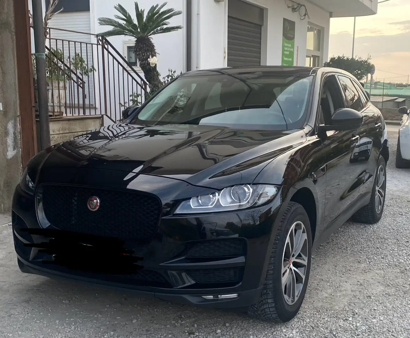 Jaguar F-Pace 2.0d Prestige awd 180cv - 1