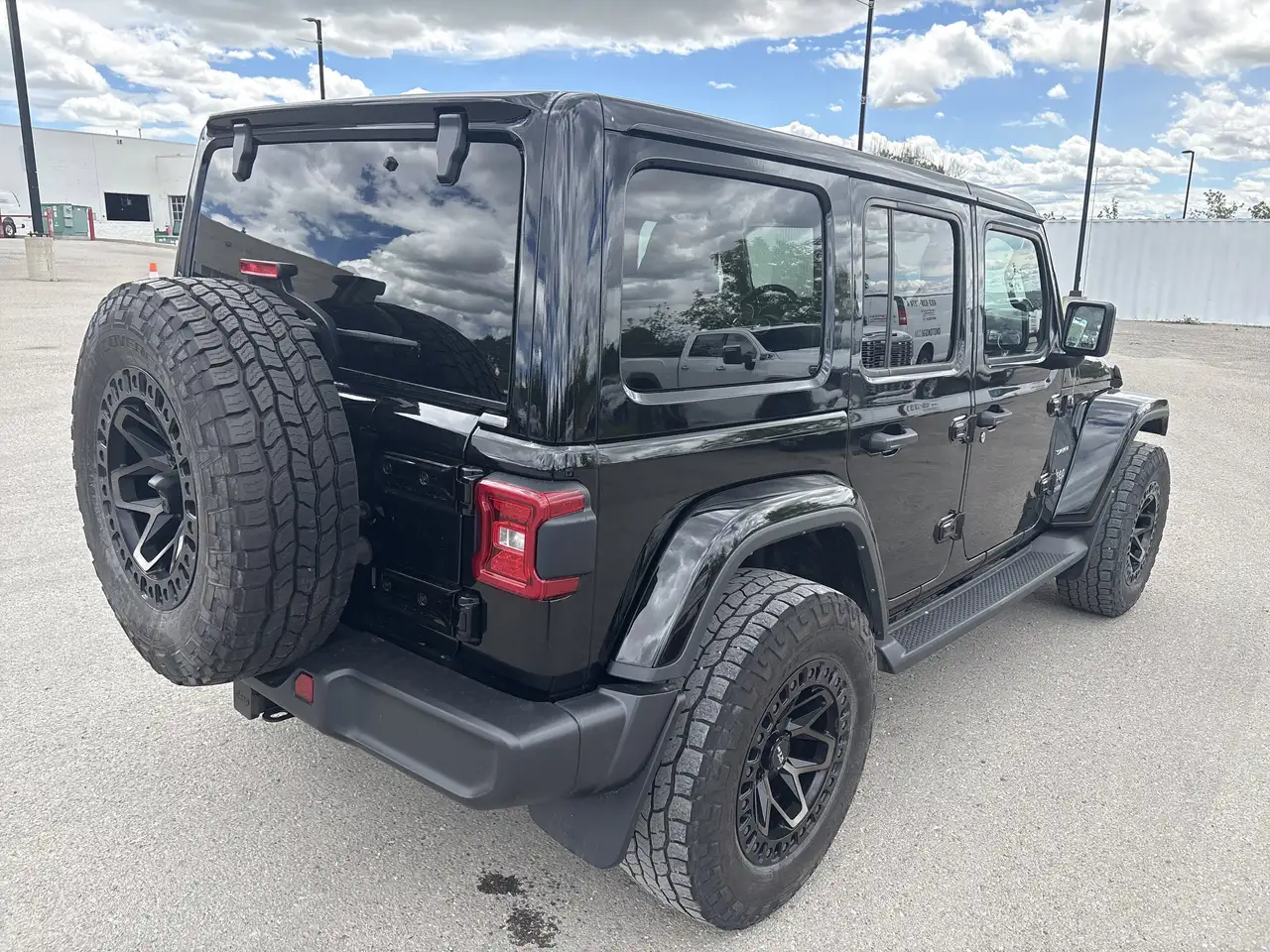 Jeep Wrangler снимка Jeep Wrangler