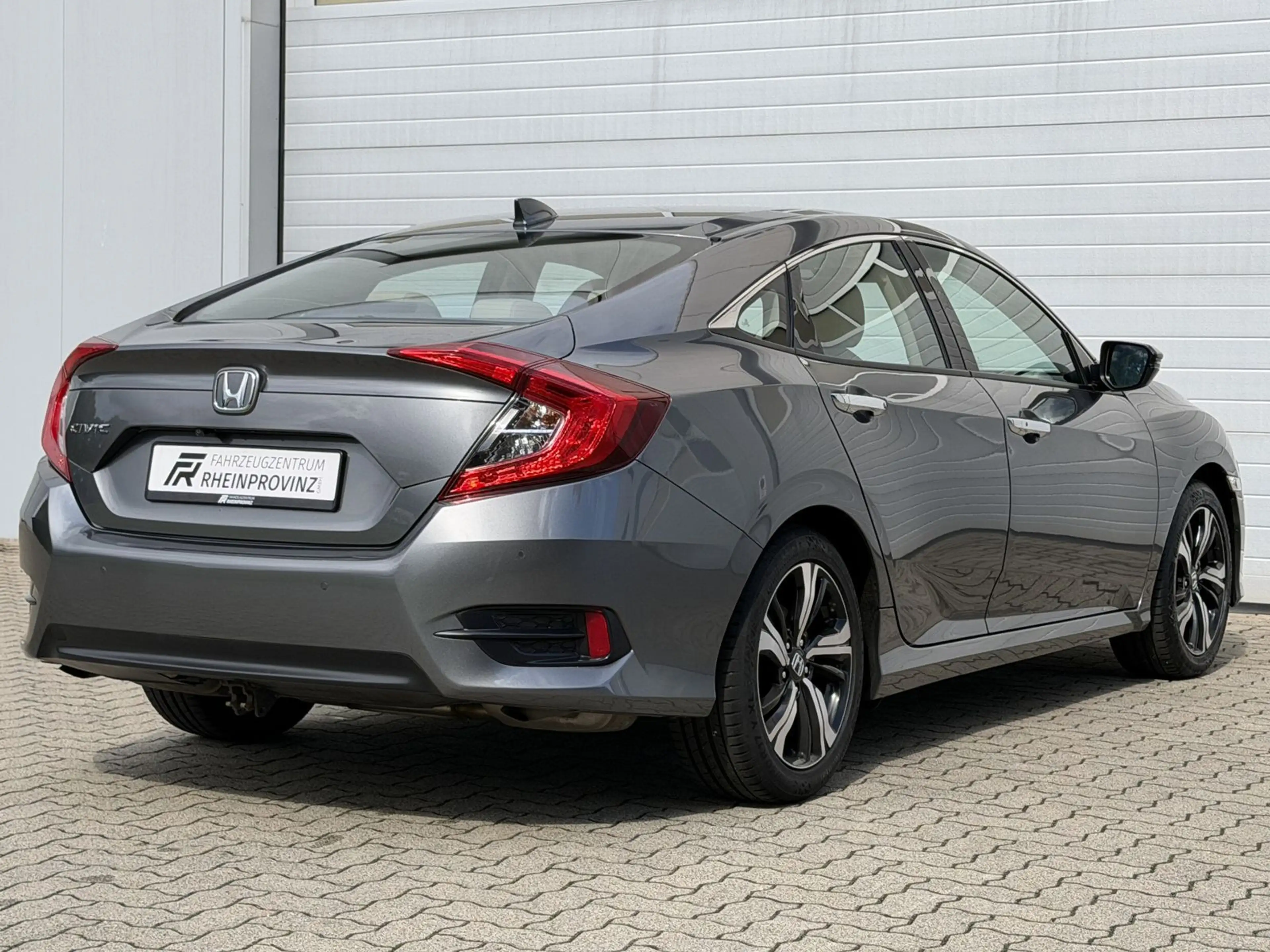 Honda Civic 1.5 Executive ACC/AHK/Navi/Kamera/Klima — photo 3