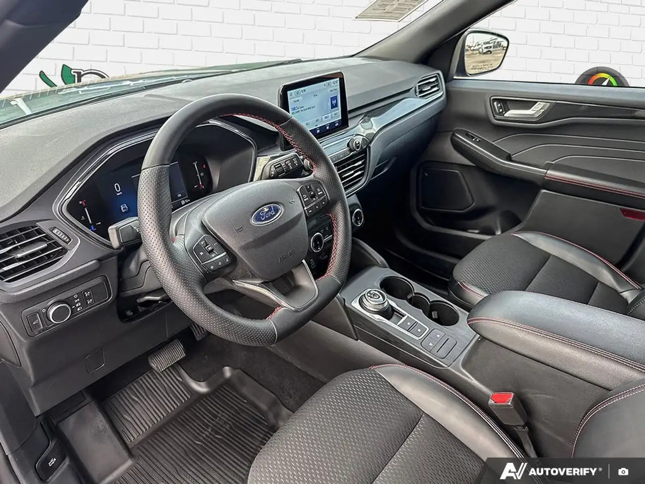 Ford Escape снимка Ford Escape