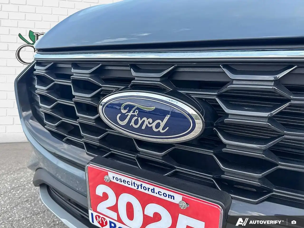 Ford Escape снимка Ford Escape