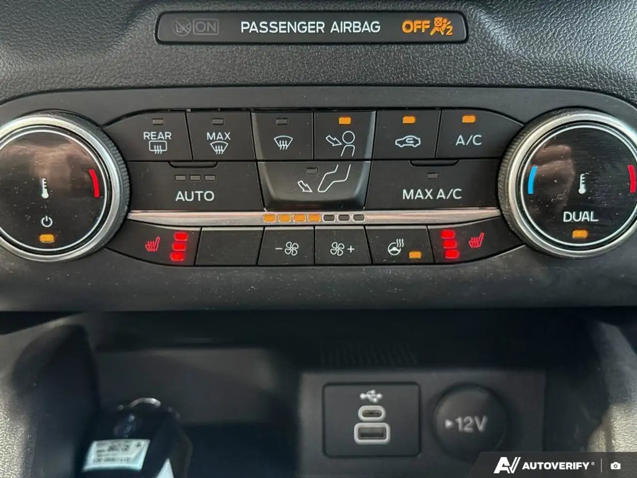 Ford Escape снимка Ford Escape
