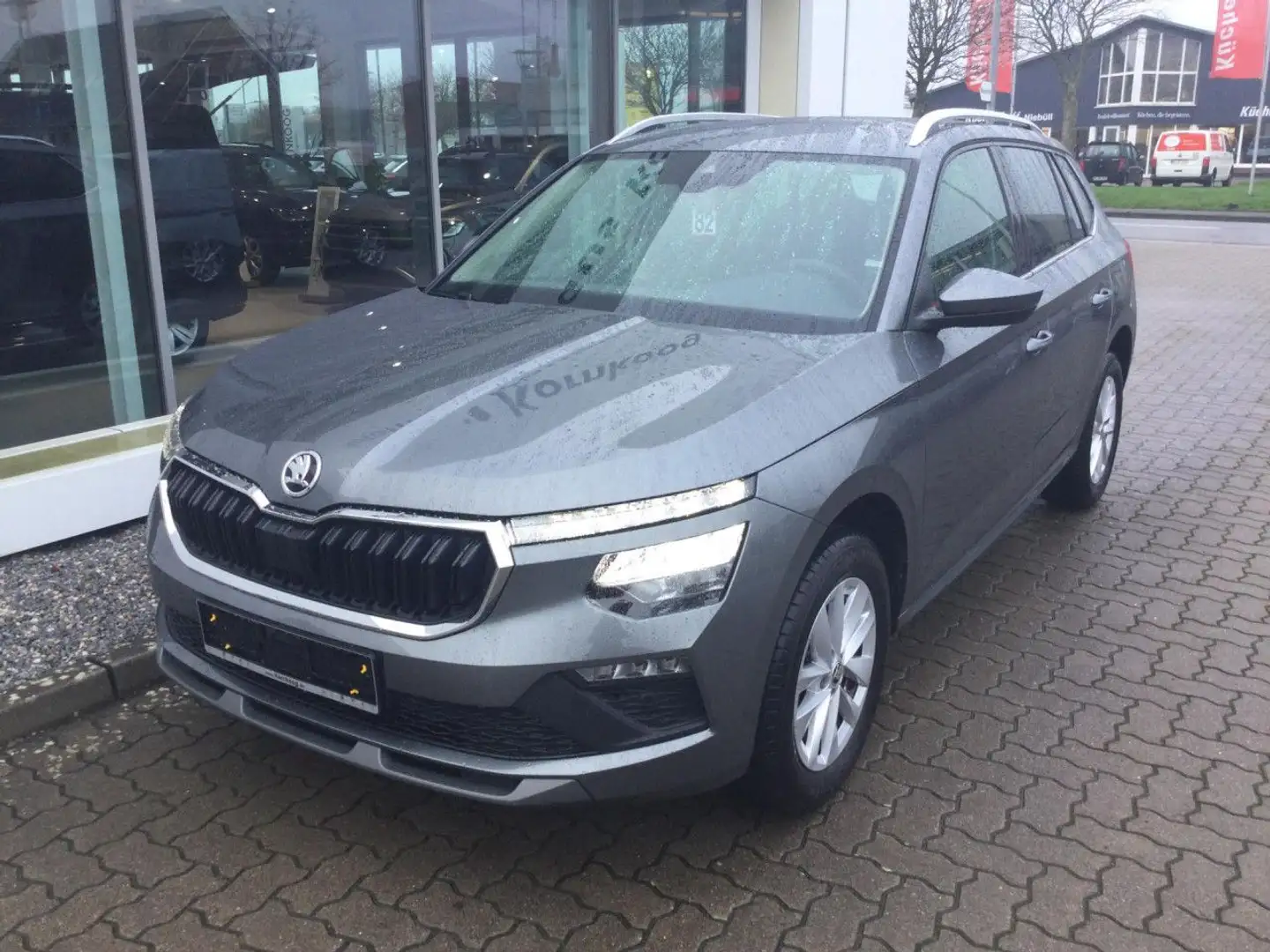 Skoda Kamiq 1.0 TSI DSG Selection LED ACC APP Kamera Grau - 2