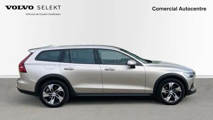 Volvo S60 2023, foto 5