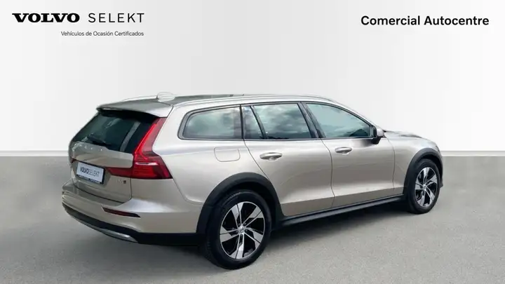 Volvo S60 2023, foto 7