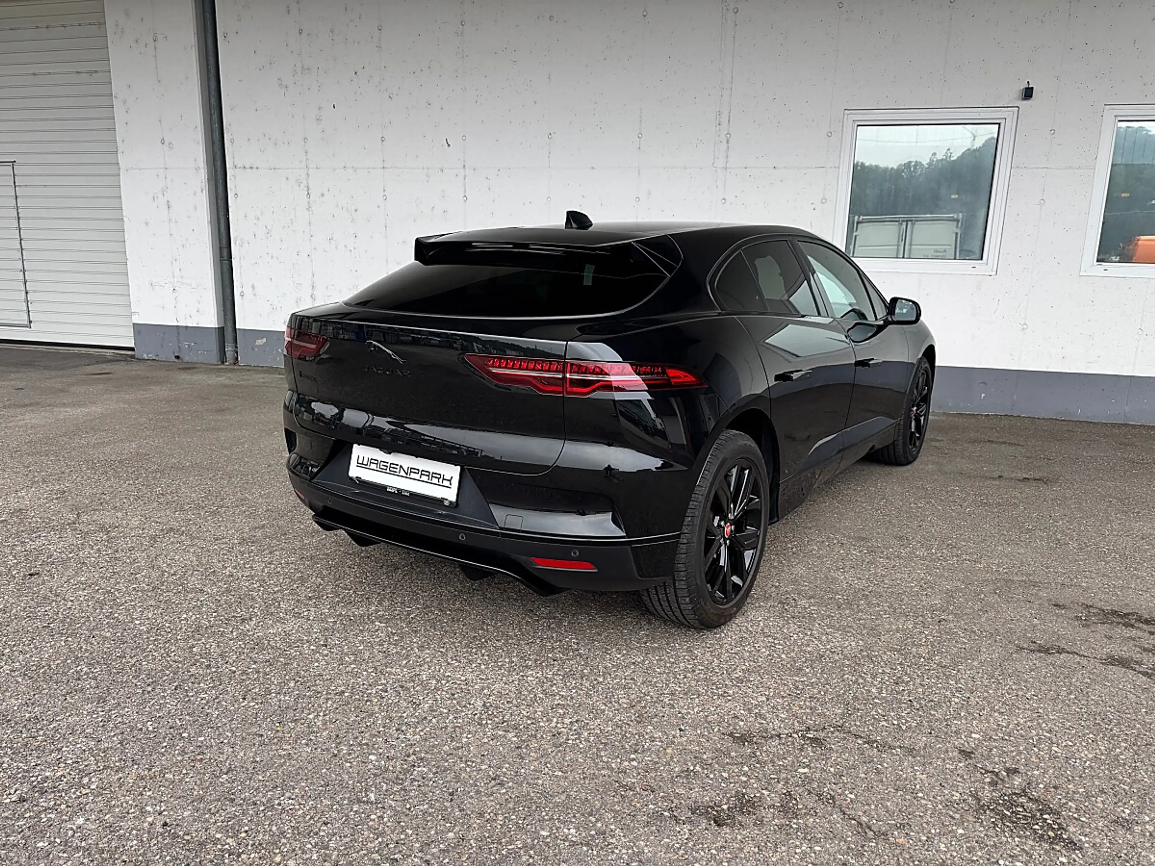 Jaguar I-Pace Austria Edition EV320 AWD — photo 13