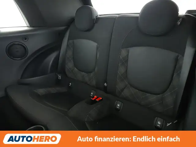 MINI Convertible view 14