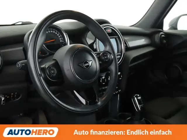 MINI Convertible view 11