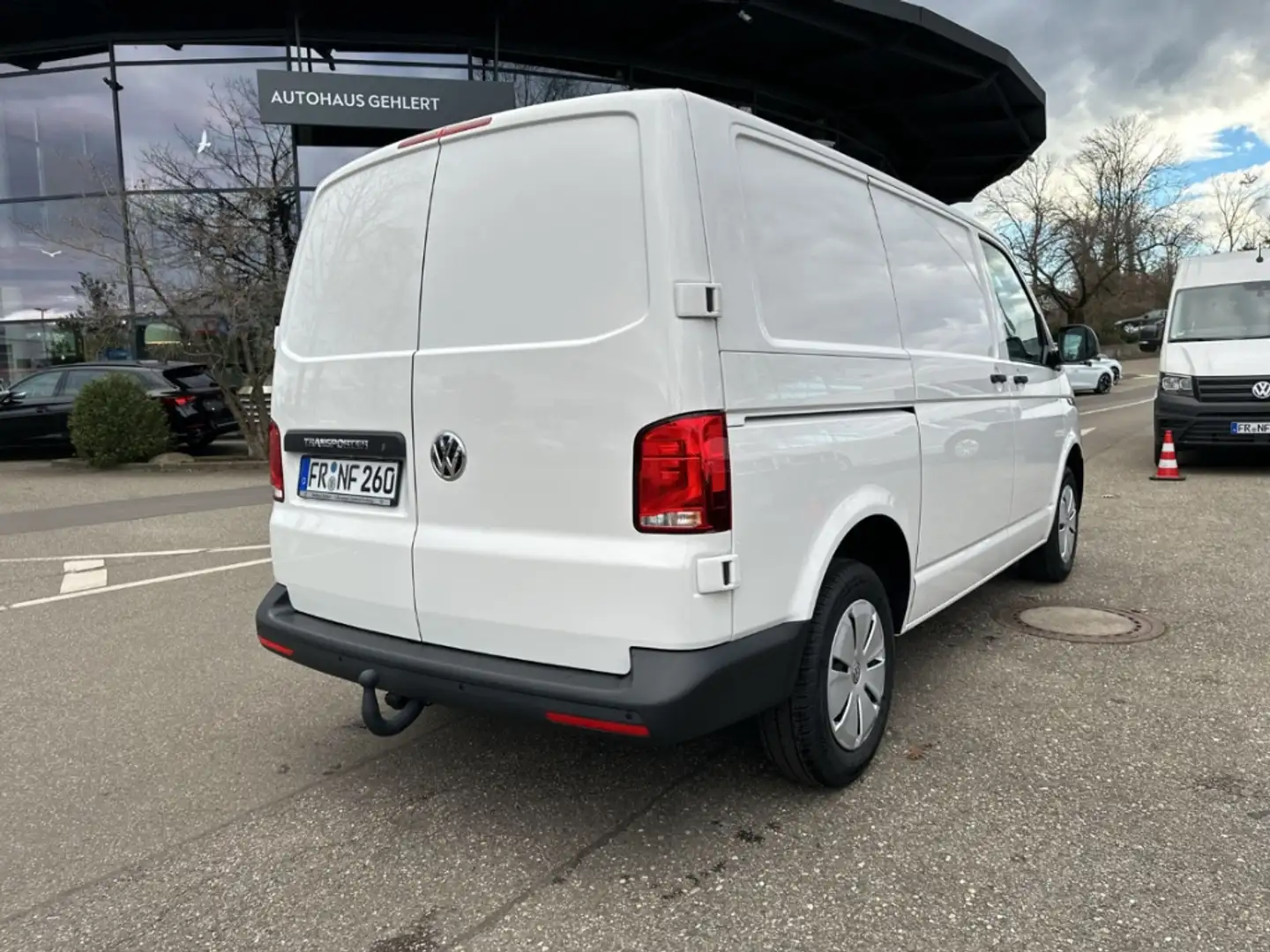 Volkswagen T6 Transporter 2.0 TDI 3-Sitzer Werkstattausbau Fa. Sortimo Weiß - 2