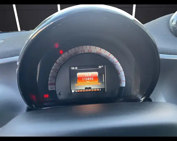 Smart Fortwo view 11