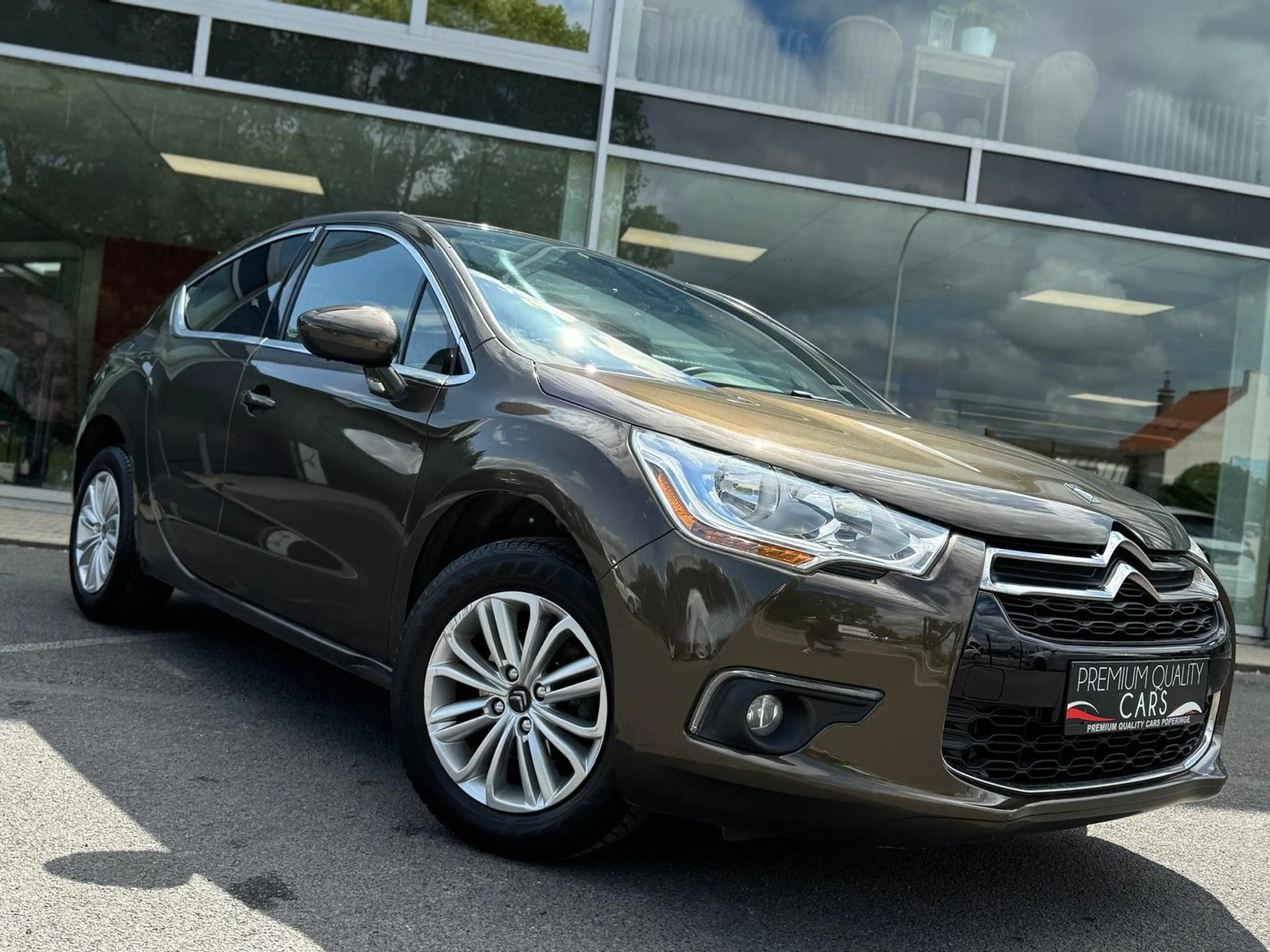 Citroen DS4 1.6 e-HDi GPS / CRUISE / PDC / TREKHAAK — photo 7