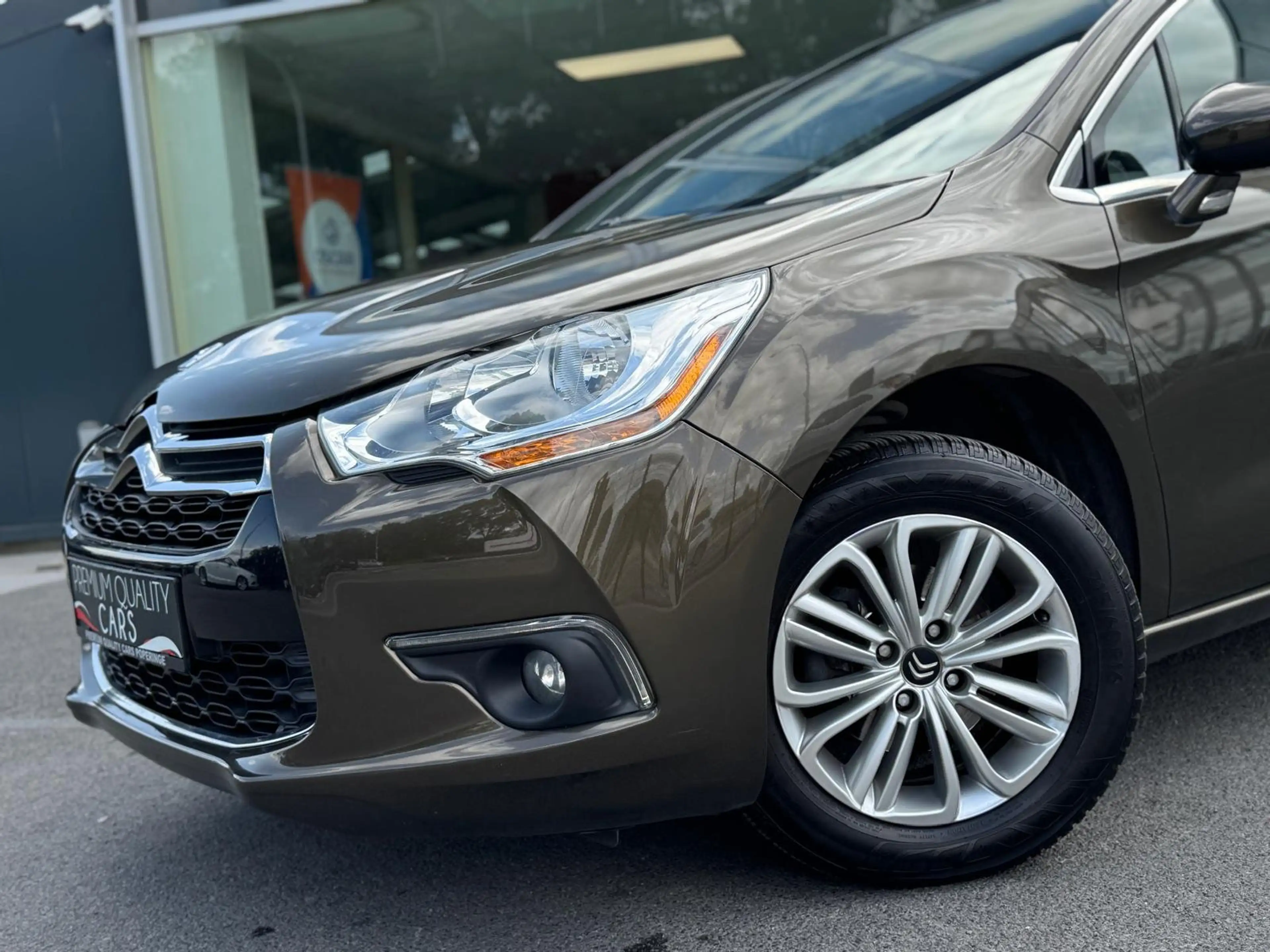 Citroen DS4 1.6 e-HDi GPS / CRUISE / PDC / TREKHAAK — photo 4