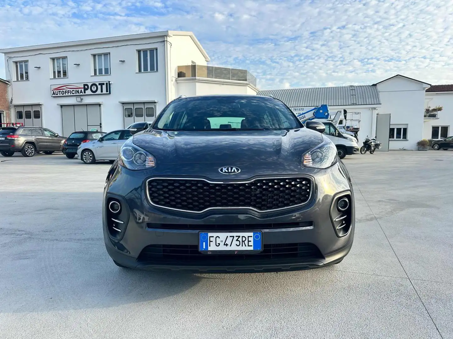 Kia Sportage 1.7 CRDI 2WD Cool OK NEOPATENTATO Grigio - 2