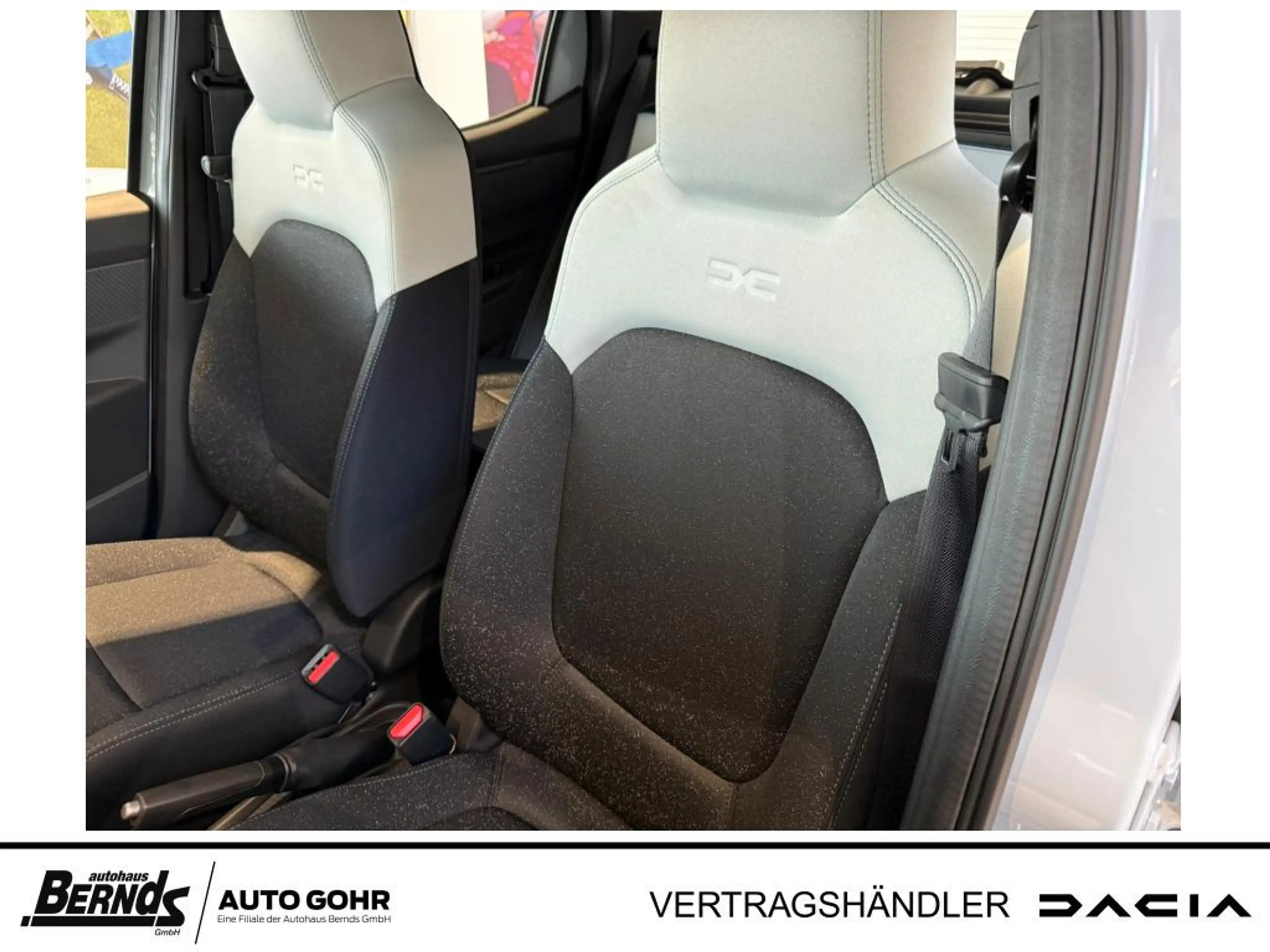 Dacia Spring Expression Electric Rückfahrkamera Carplay Klima — photo 12