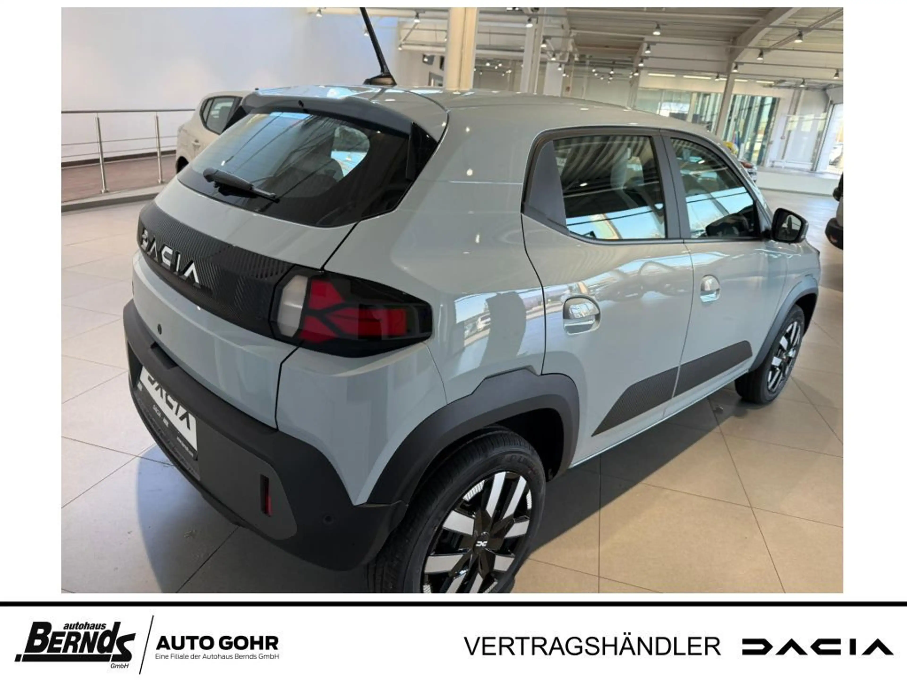 Dacia Spring Expression Electric Rückfahrkamera Carplay Klima — photo 6