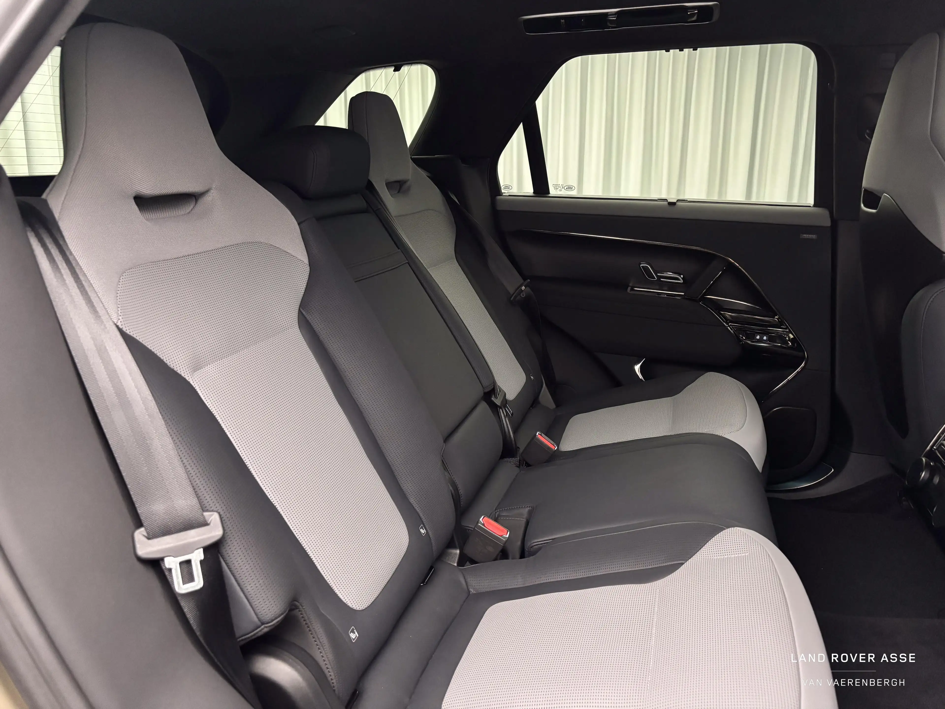 Land Rover Range Rover Sport P635 SV/ EDITION 1/ CERAMIC BRAKES/CARBON — photo 5