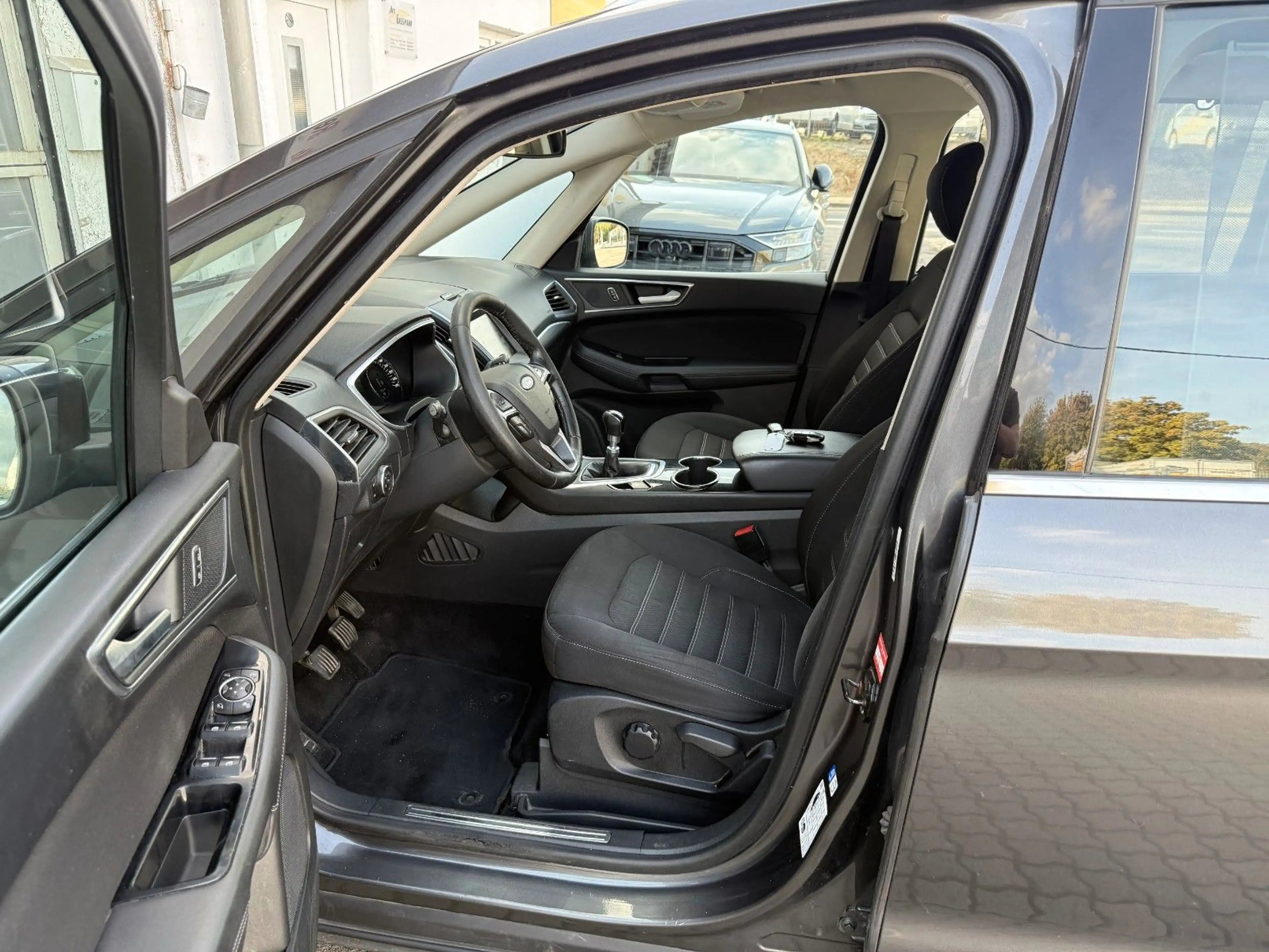 Ford Galaxy Titanium 4x4 Navi 7-SITZE AHK Assist TÜV — photo 8