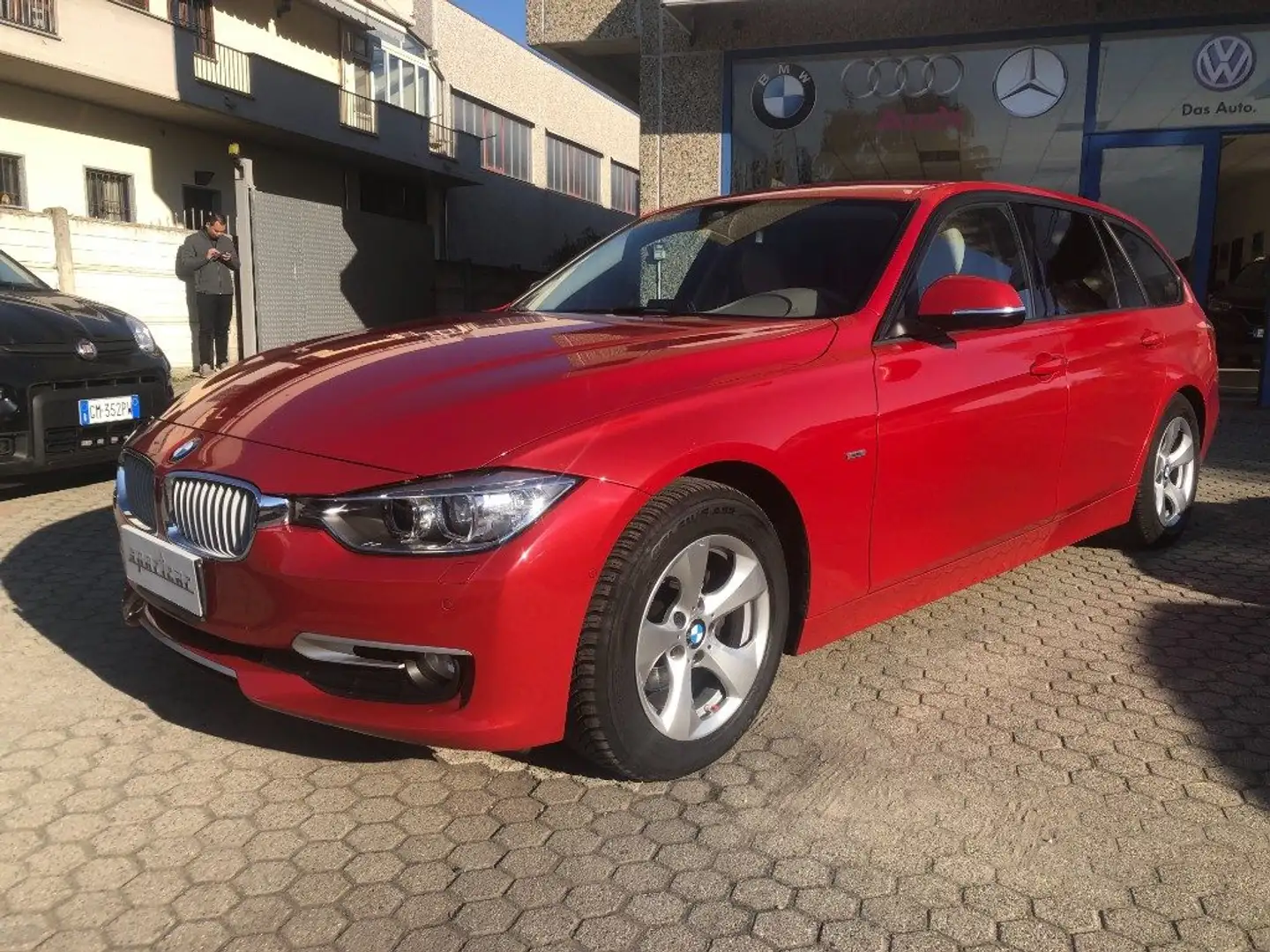 BMW 320 d Efficient Dynamics Touring Modern Rosso - 1