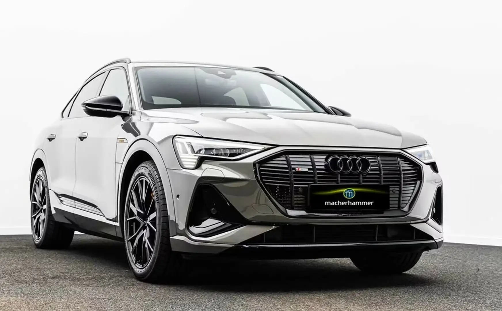 Audi e-tron 55 SB S LINE*BLACK-EDIT*PANO*AHK*MATRIX*ACC Grau - 2