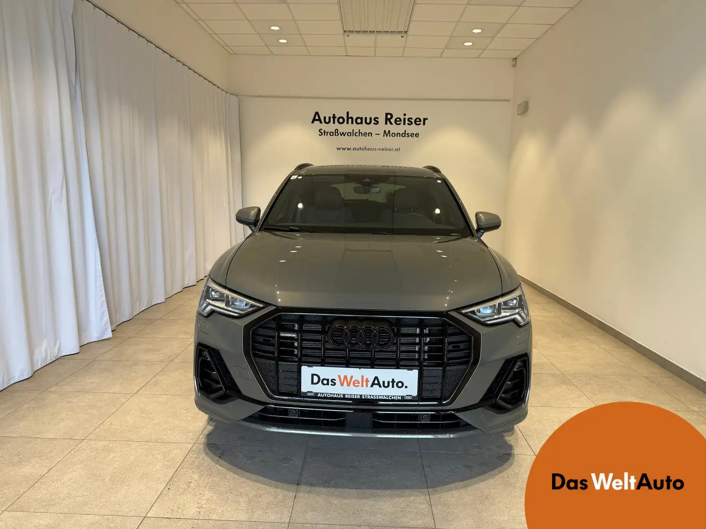 Audi Q3 40 TDI quattro admired Gris - 1