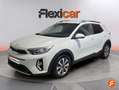 Kia Stonic 1.0 T-GDi 74kW (100CV) MHEV MT Concept Blanco - thumbnail 2
