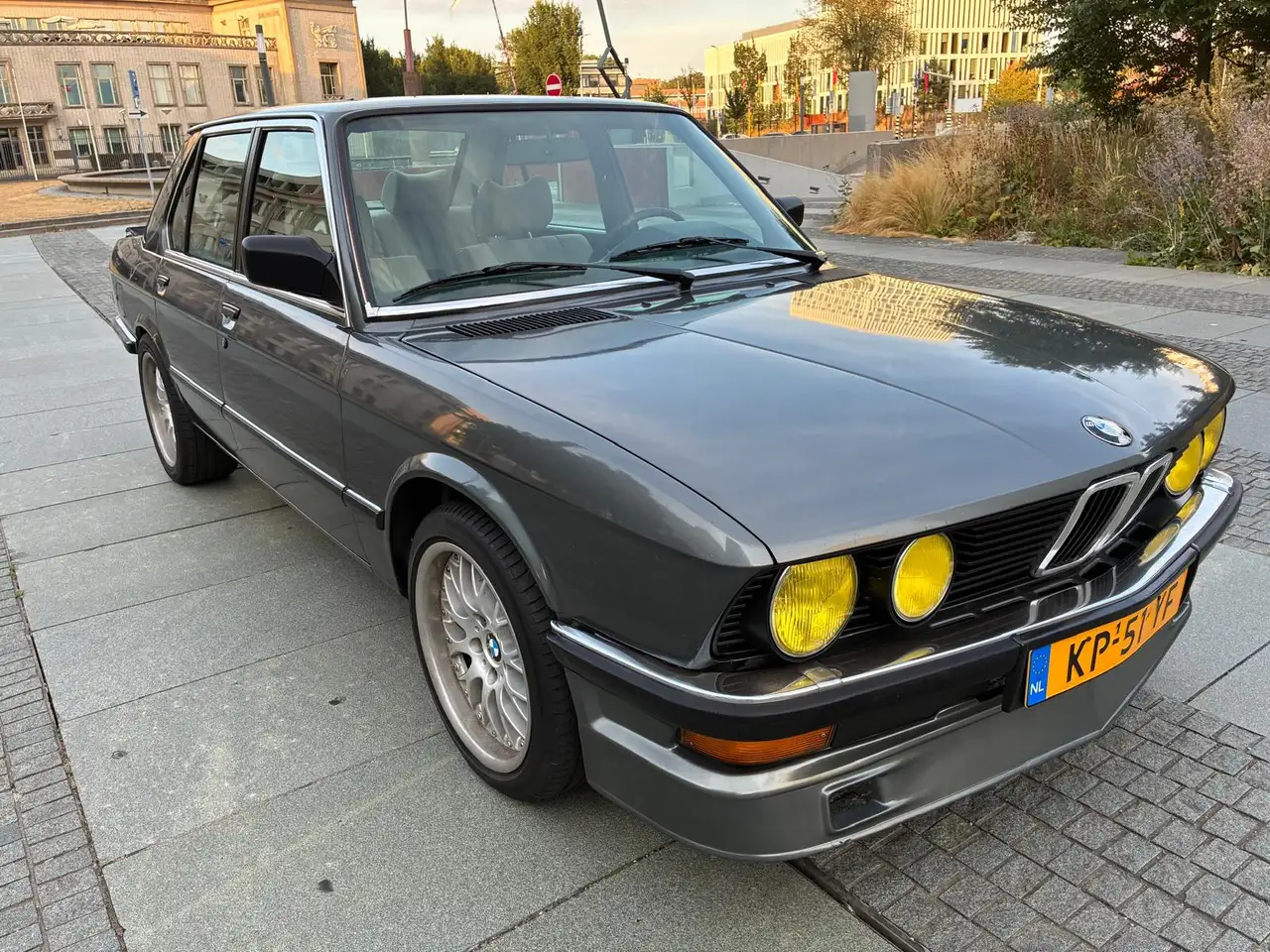 BMW 525 E28 525i 6 cilinders bj 1984, foto 11