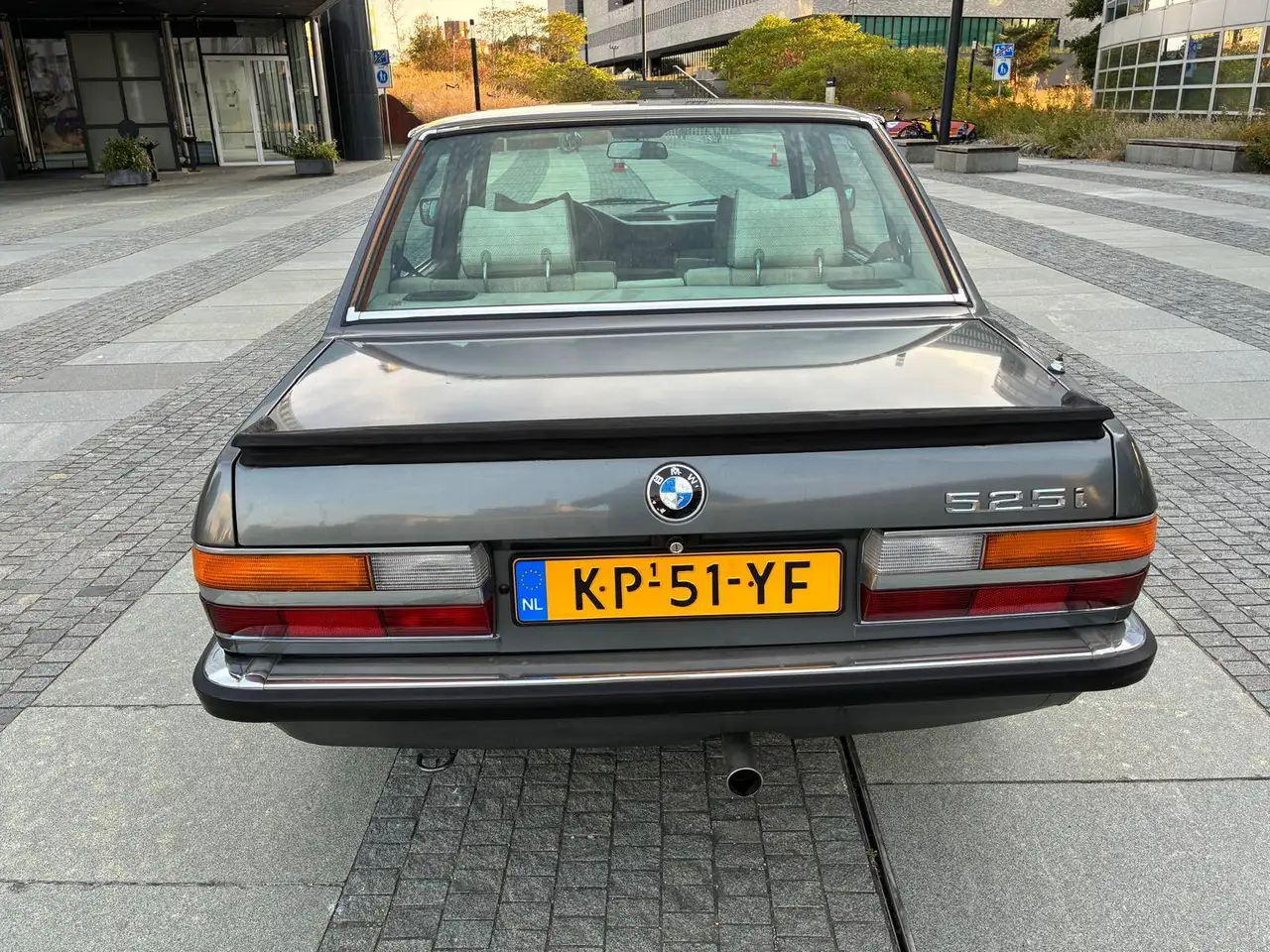 BMW 525 E28 525i 6 cilinders bj 1984, foto 9