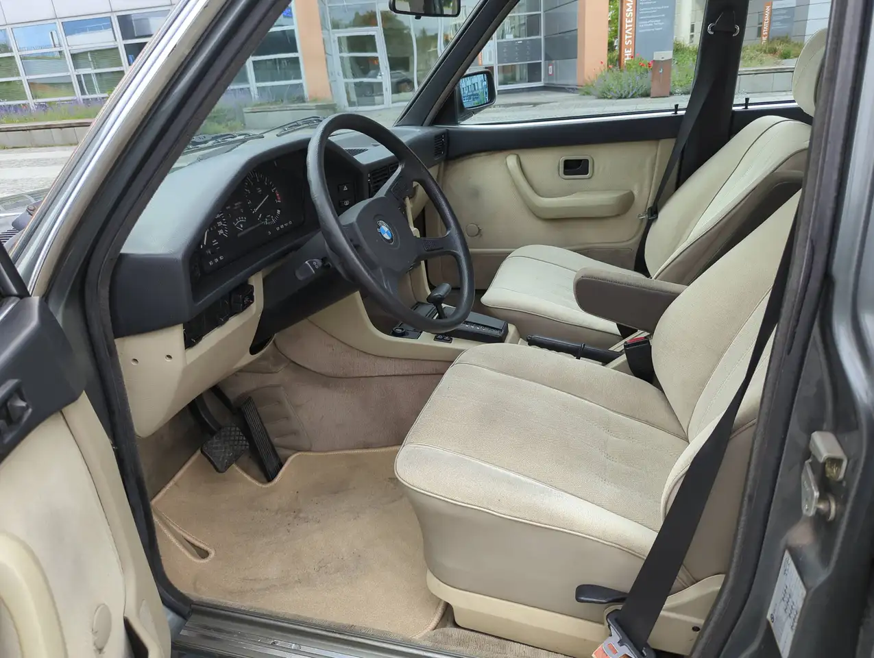 BMW 525 E28 525i 6 cilinders bj 1984, foto 12