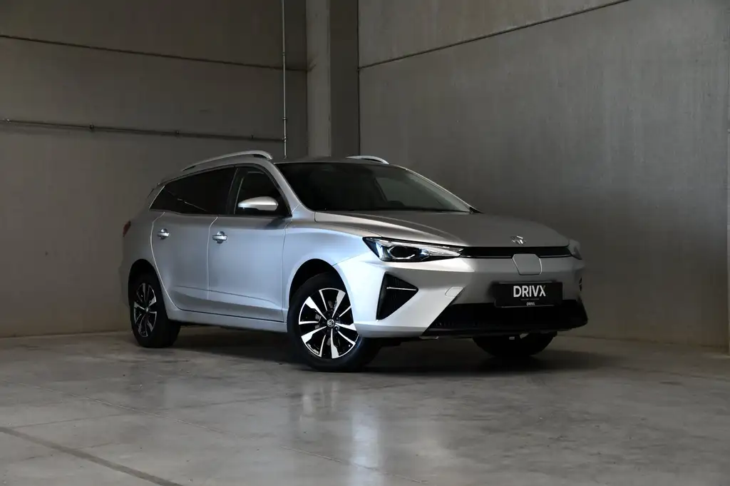 MG MG5 2023 из Европы — купить под ключ