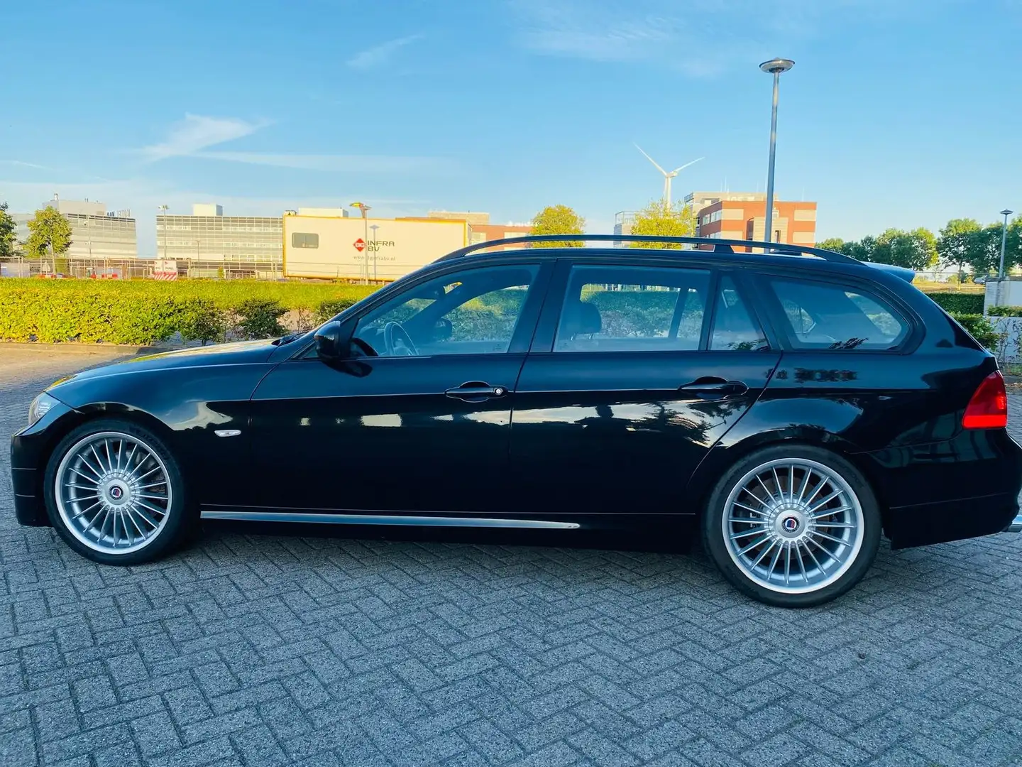 Alpina D3 Biturbo Touring Zwart - 1
