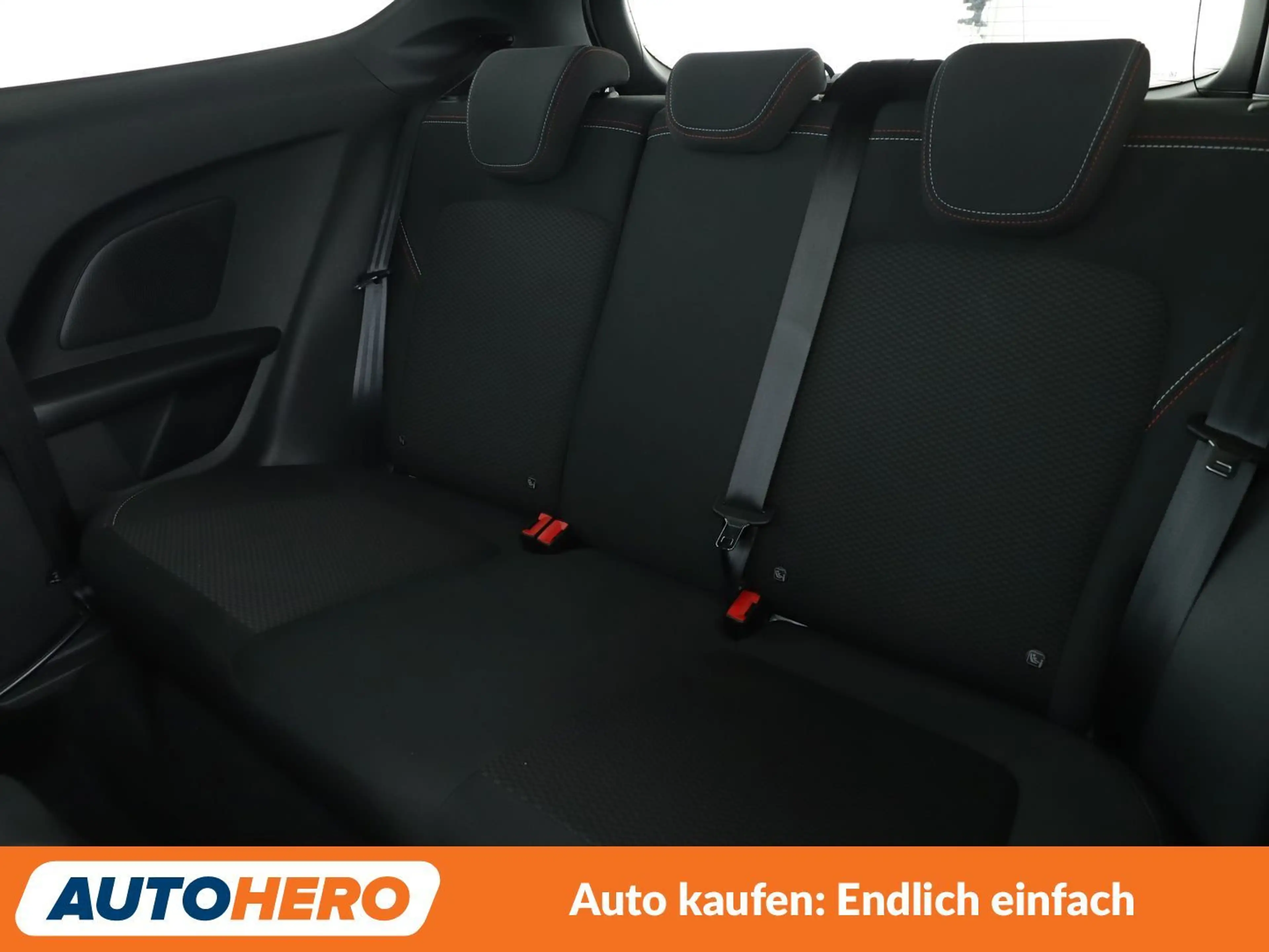 Ford Fiesta 1.0 EcoBoost ST-Line — photo 14