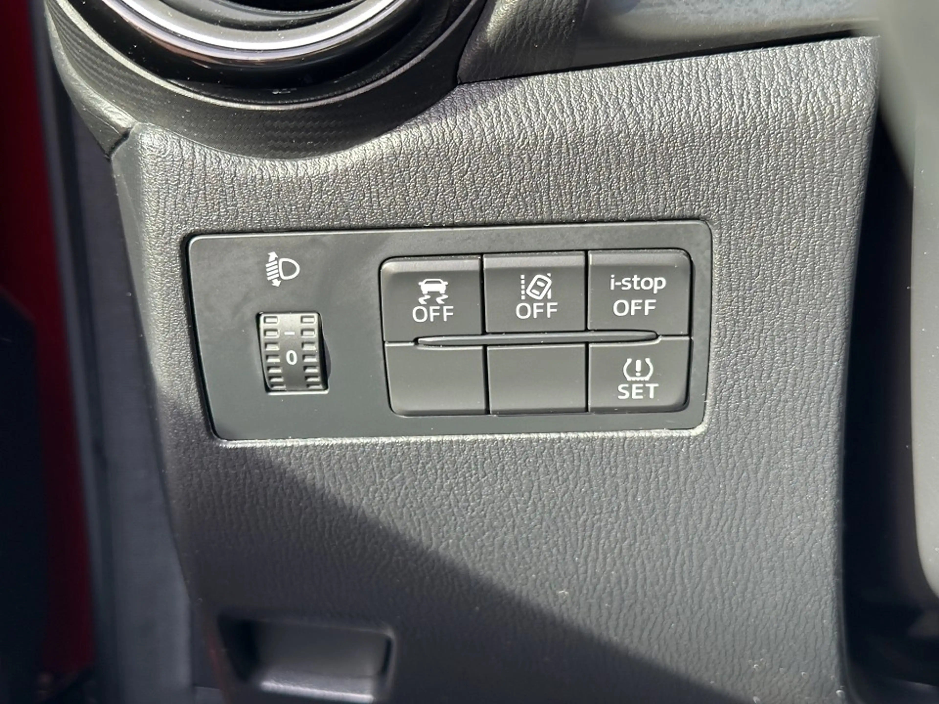 Mazda 2 KIZOKU ++Car-Play+Android-Auto++ — photo 15