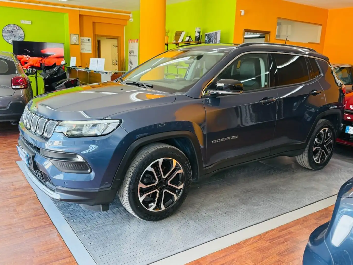 Jeep Compass 1.6 Multijet II 2WD Limited Blau - 2