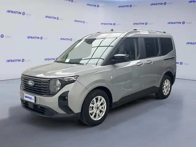 Ford Tourneo Courier 1.0 EcoBoost Titanium