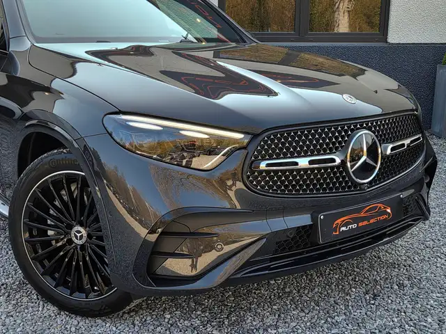 Mercedes-Benz GLC 200 view 29